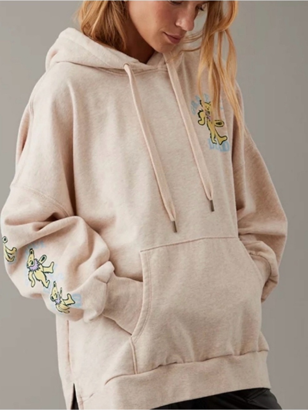 American Eagle Cream Grateful Dead Bear Graphic Hoodie - Women Small Oversized